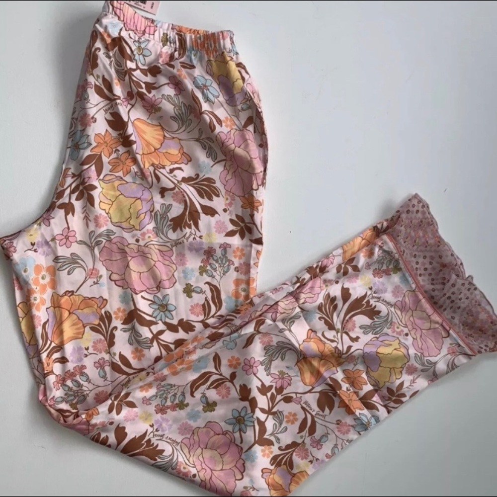 Victoria’s Secret Sleep Pants PJ Sleepwear long pants pink Floral Small S NWT